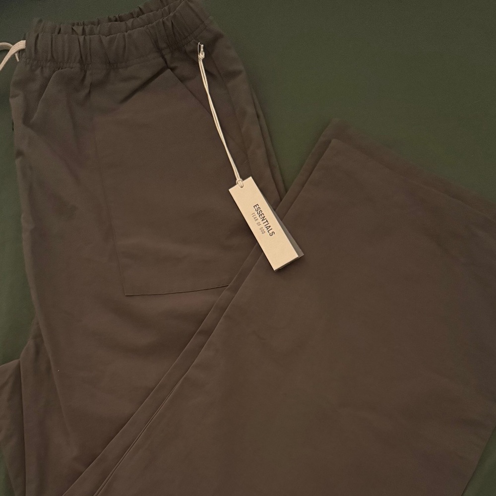 Fear of God Essentials Military Pants Brown szL